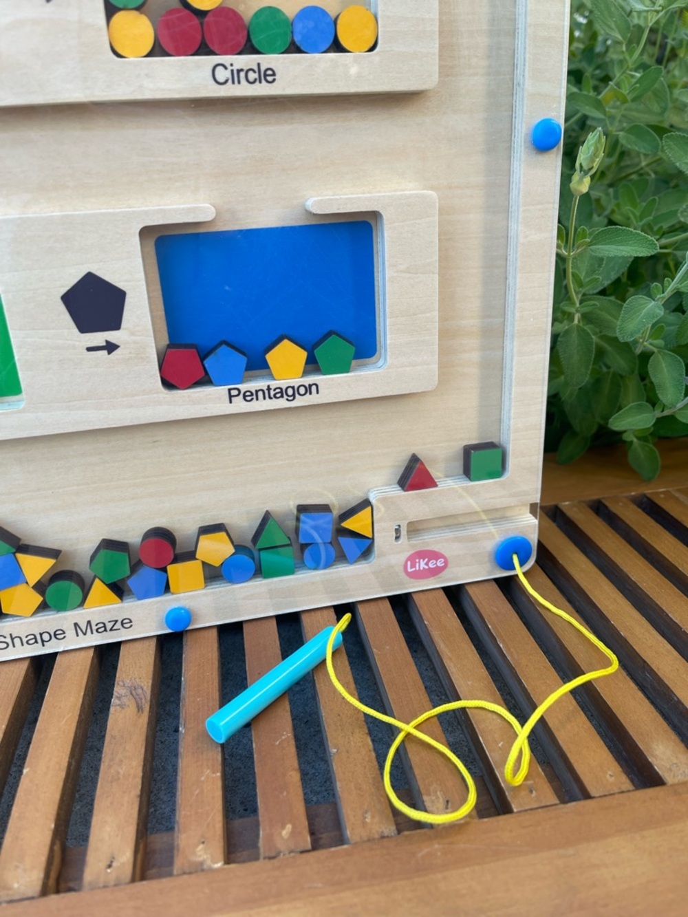 Magnetic Color & Shape Maze Board Toy - Blue/Red/Green/Yellow - Picture 2 of 4